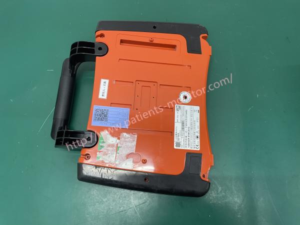 Parte traseira de PRIMEDIC DefiMonitor XD100xe M290 que abriga a tampa com punho