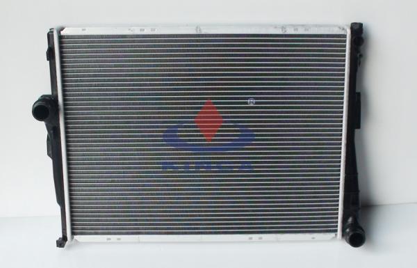 Custom BMW Radiator Replacement Of 316 / 318i 1998 , 2002 MT OEM 9071517 / 9071518