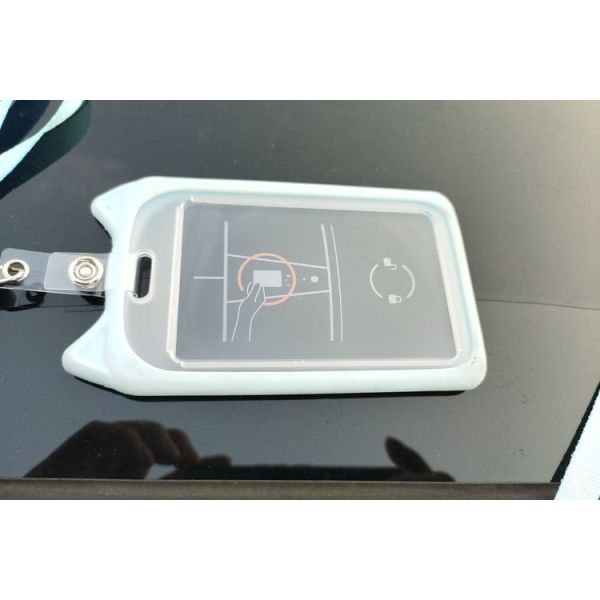 Мест новых колес седана 4 автомобилей электротранспорта энергии высокоскоростные 5 4 двери