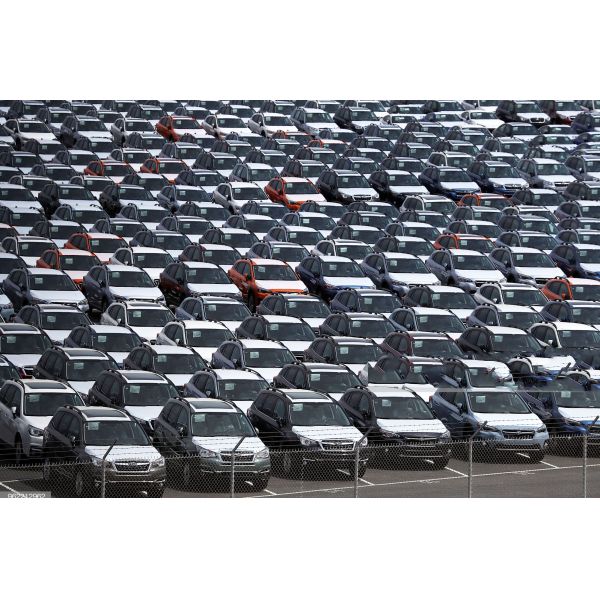 el solvente automotriz del abrigo del transporte del coche de la película protectora de la longitud del 100-150M basó el pegamento