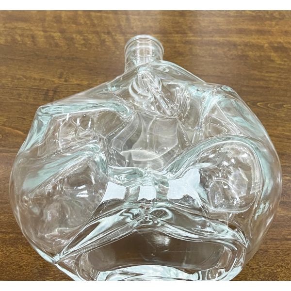 Bouteilles de vodka en verre de 500 ml 700 ml 750 ml personnalisées avec surface d'estampage à chaud