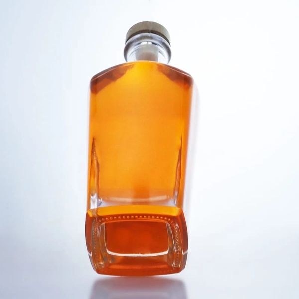 Glass Liquor Bottle 500ml 750ml Square Shape With Glass Collar Closure