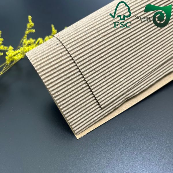 Single Face E Flute Corrugated Cardboard Sheets 110gsm 120gsm Smooth Liner For DIY Handcrafts Packaging