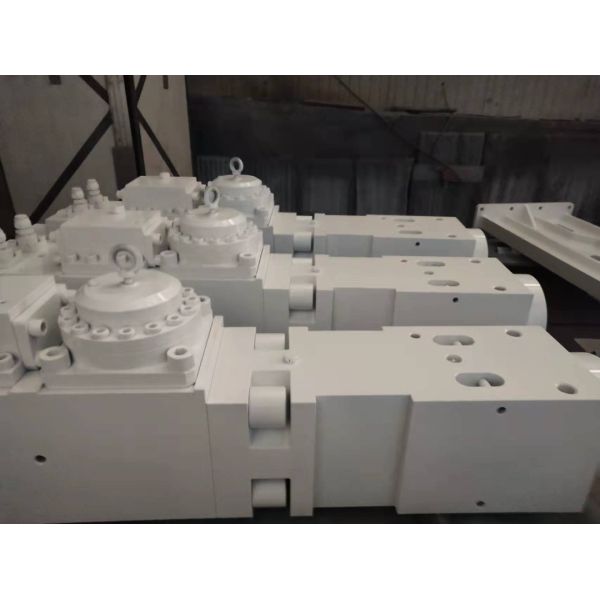 OEM ODM Excavadora Rompehielos Martillo FURUKAWA HB15G 15-19 toneladas Excavadora adjuntos