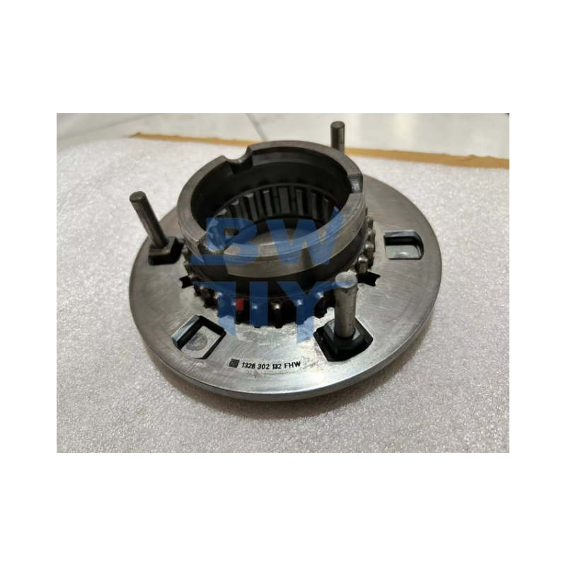 Iron Intermediate Shaft Gear for TGM SERIES 16 Speed Transmission of Heavy Duty Truck