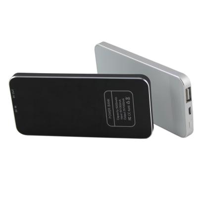 4000mAh Capacity power banks, Matel, with LED display, Charger for iPhone, Samsung.