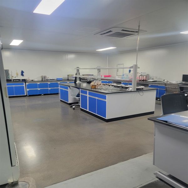 Sweet Fruity Scent Strawberry Scented Essential Oil Fragrance Oil For Toy making