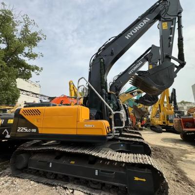 2022 Second Hyundai 225 Excavator Intelligent Control System And 1.05m3 Bucket Capacity