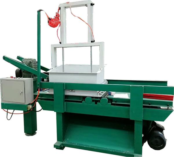 máquina dos aparas de madeira para a venda, rapagem de madeira para explorações avícolas