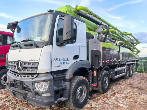 Used 2021 Zoomlion 63m Concrete Pump With Benz Chassis  250KW Engine Power Rating And 120m3/h Capacity