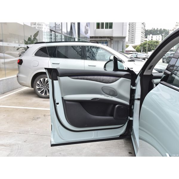 Saic IM LS6 4WD EV SUV The Must-Have B2B Choice for Long Range Needs in 2023-2024