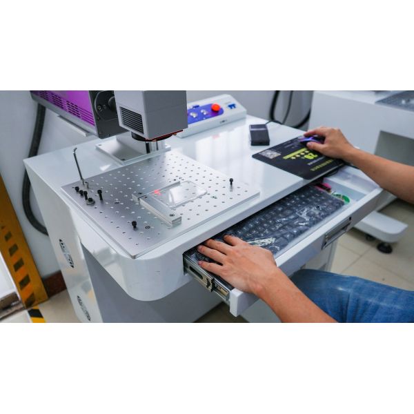 Guangzhou Yinghang Electronic Technology Co., Ltd.