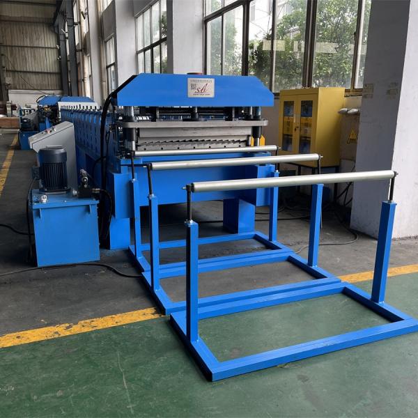 YX11-55-800 Roofing Wall Panel Roll Forming Machine com corte hidráulico de postes
