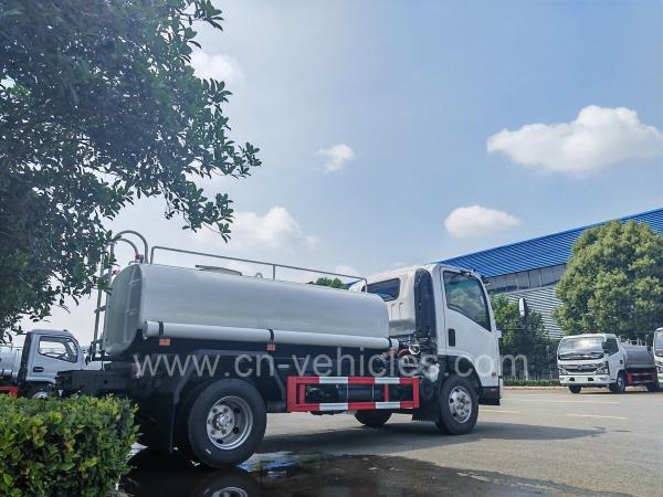 ISUZU 3 Ton SS304-2B Water Spray Truck Stainless Steel Tank Truck 8000 Liter