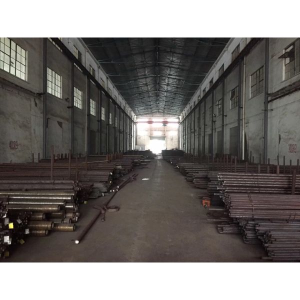 AISI 420 EN 1.4028 Hot Rolled Stainless Steel Round Bars Annealed Black Finish