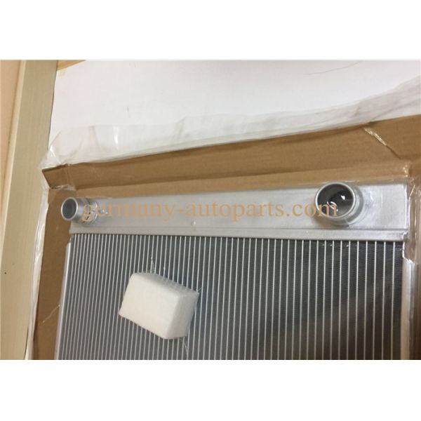 4E0121251E Auto Cooling Parts , Automotive Radiator Parts For Audi A8 4.2 Quattro