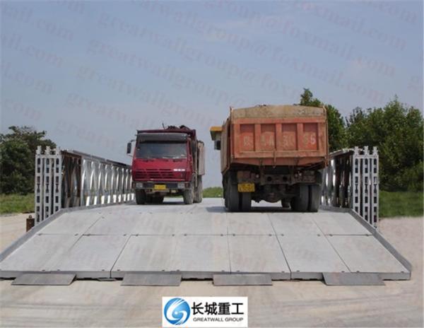 Compact 200 Bailey Truss Bridge Span Up 60.96 Meters Easy Install Anti Skid Surface