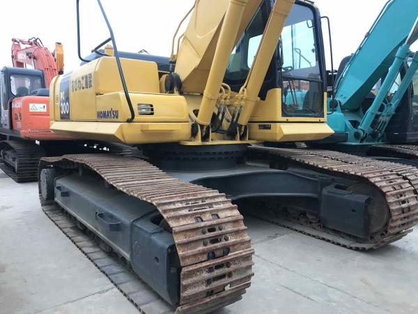 Excavadora de segunda mão Komatsu Pc 270 -7 com 148 HP e alcance máximo de escavação de até 9,7 M