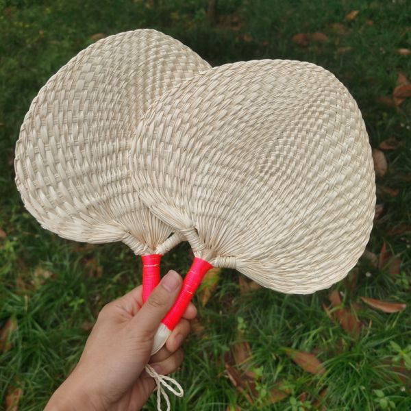 Y-Z Small cattail leaf fan woven vintage summer paddle wood hand held fans supplies home decor