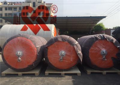 Espuma de pouco peso de Marine Floating Fenders With Polyurethane enchida