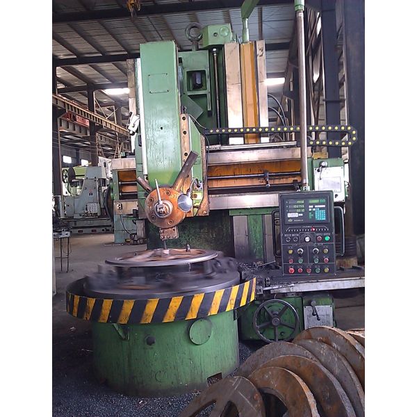 Screw Propeller Manual Vertical Lathe / Single Column Vertical Turning Lathe