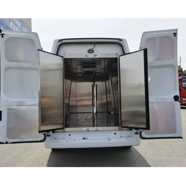 2 Tons Refrigerated Truck for Frozen Food Delivery Small Bread Refrigerated Truck