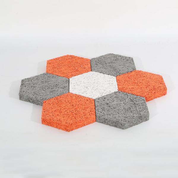 Alta resistência ao impacto Painéis de parede acústicos de lã de madeira de forma hexagonal para decoração de hotel