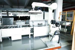 Shenzhen Qunmao Display Technology Co., Ltd.