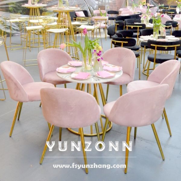 Luxury Modern Silla Rosa Wedding Chair Elegant Candy Color Fabric Design with Gold Metal Leg for Outdoor Hotel Use