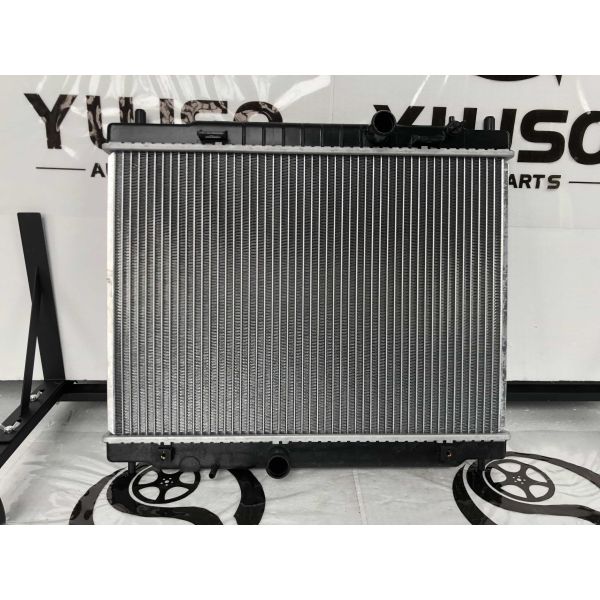 Sistemas de refrigeración automotriz de radiadores CYL J00-1301110 adecuados para CHERY QQS