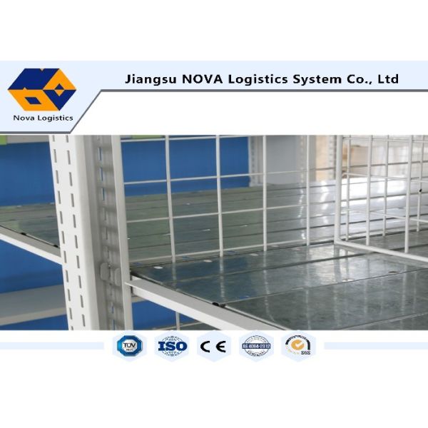 As cargas fracas/encadernam o anúncio publicitário arquivando do dever médio para o trabalho manual