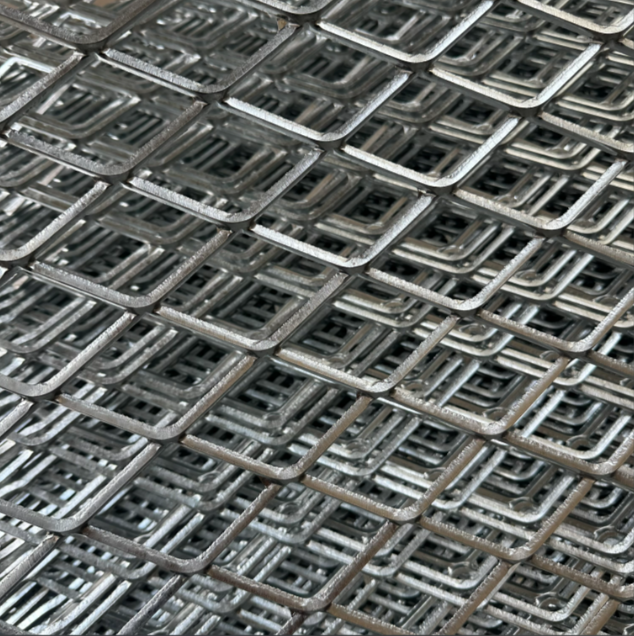 Architectural Expanded Metal Wire Mesh For Facade Cladding And Decorative Screening