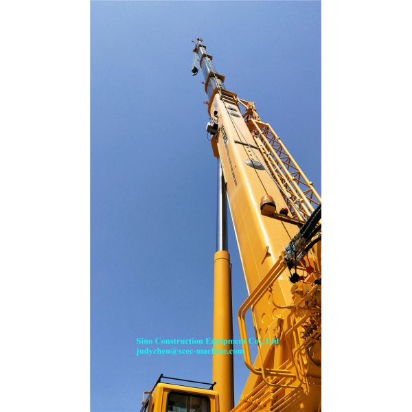 Hydraulic Control Telescopic Boom Truck Mounted Crane XCT80L5 Reliable Operation