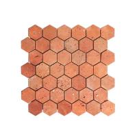 Des briques anciennes avec une vieille texture et une longue histoire pour le mur intérieur
