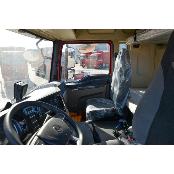 High Roof Deflector Four-Point Suspension Airbag Seat 430HP 6*4 M3000s Shacman Tractor Truck