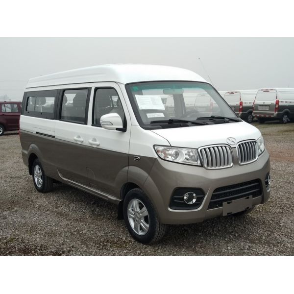Passenger Van Cargo Vehicles X30L With 7 Seats Max Cargo Space Over 4.3 m³