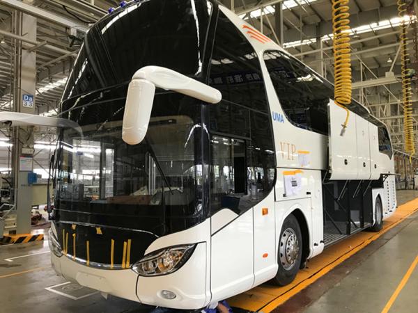 LHD/RHD Cummins 375HP Euro5 51+2 Seats Luxury Coach Bus YBL6128SD for sale