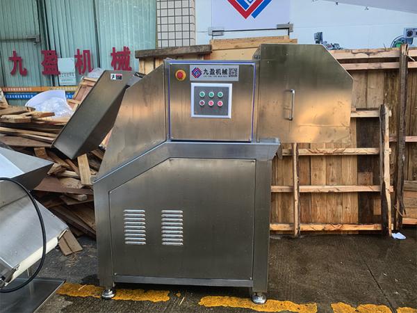 2000KG/H Industrial Meat Processing Machine Frozen Meat Cube Cutter