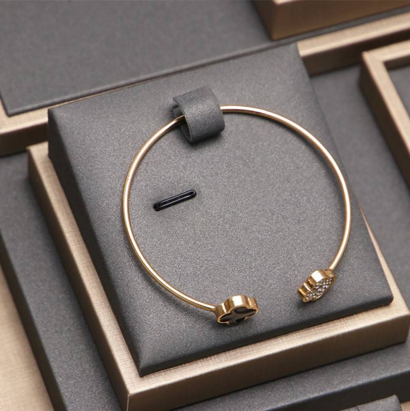 Matte Grey Jewelry Display Prop Set for Minimalist Jewelry Exhibition