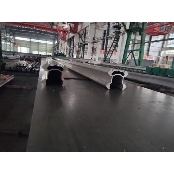 Thermally Treated Aluminum Structural Beam Designed to Withstand High Stress and Load Conditions in Structural Frameworks