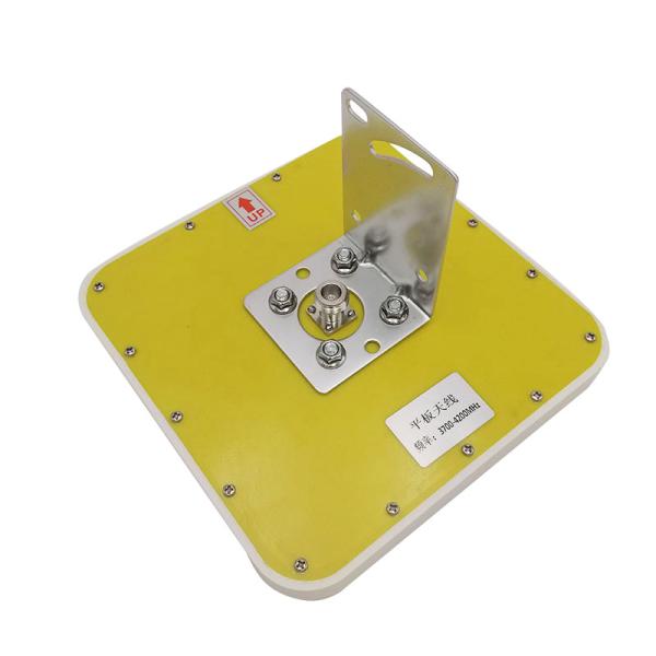 Outdoor UWB Antenna Panel Antenna 3700-4200MHz 14dBi N Connector 186x186x28mm