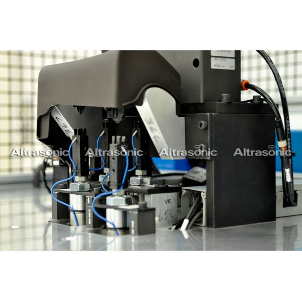 Automobile 800W Ultrasonic Riveting Welding Machine With CE Approved