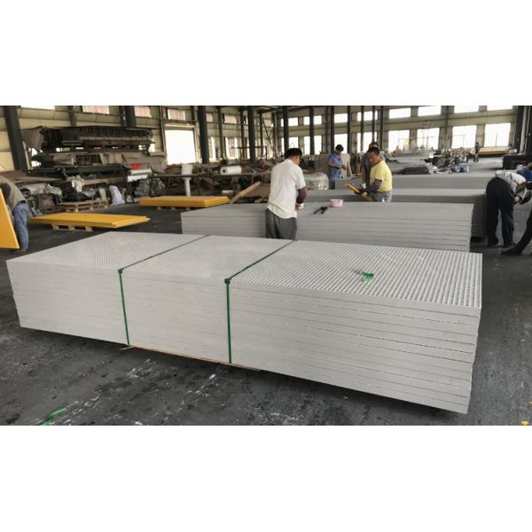 Corrosion Resistant FRP Car Washing Grating Molded Technique and Cutting Service