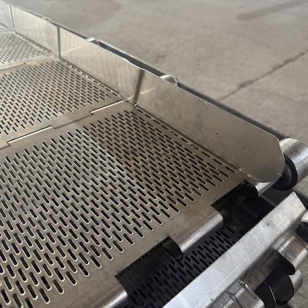 Heat Resistant Food Stainless Steel Perforated Conveyor Belt For Tunnel Oven