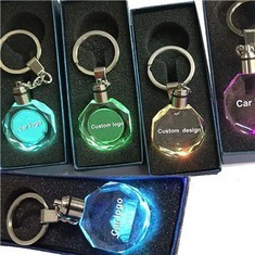 Custom K9 Crystal Key Chain Personalized Photo Pendant Picture Key Ring Laser Engraved LED Light Keychain Unique Gift