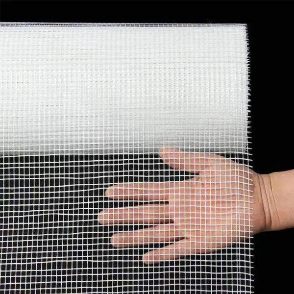 Lightweight And Breathable Grid Fiberglass Cloth Mesh With Excellent UV Protection