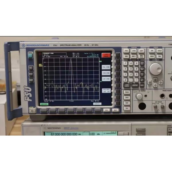 試験および校正したRohdeとSchwarz FSU67 20Hzから67GHzのスペクトル分析機