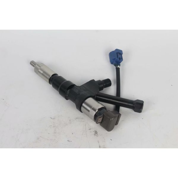23670-E0351 Injector FOR HINO  P11C(EURO-III KOBELCO SK480)