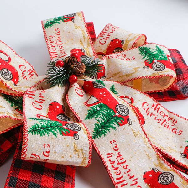 Длинные большие бархатные луки в светлом золоте для украшения рождественской ленты