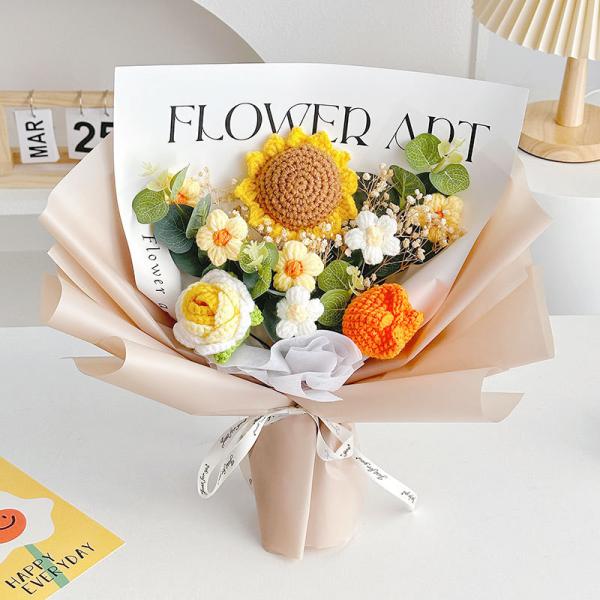 Bouquet de tournesol et de rose fait à la main, parfait pour les cadeaux de la fête des mères ou de la Saint-Valentin.